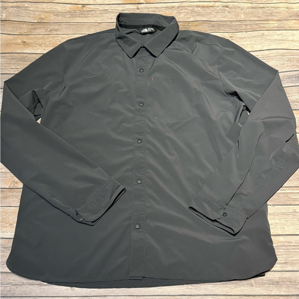 North Face Men’s XL button down- Gray